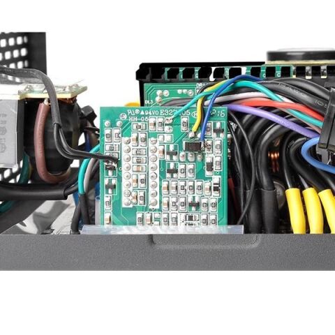 THERMALTAKE 750W 80+ GOLD TOUGHPOWER GRAND RGB PS-TPG-0750FPCGEU-R TAM MODÜLER POWER SUPPLY