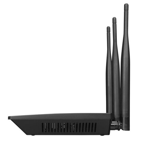 <![CDATA[Everest EWR-674N 2.4GHz 300Mbps Wireless-N 3*5dBi Antenli Repeater+WISP+AP Destekli Kablosuz Router]]>