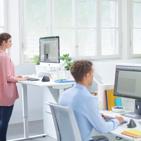 LOGITECH Mx Vertıcal Gelişmiş Ergonomik Mouse-Siyah 910-005448