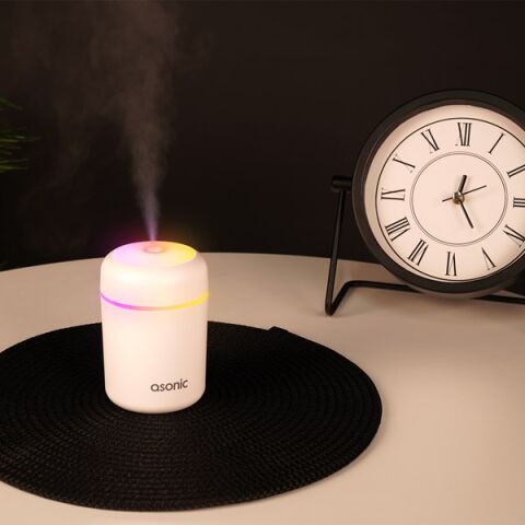 ASONIC HN21 Matte Beyaz 2W 300ML kapasiteli 4 Saat Çalışabilir RGB Mini Oda Nemlendirici