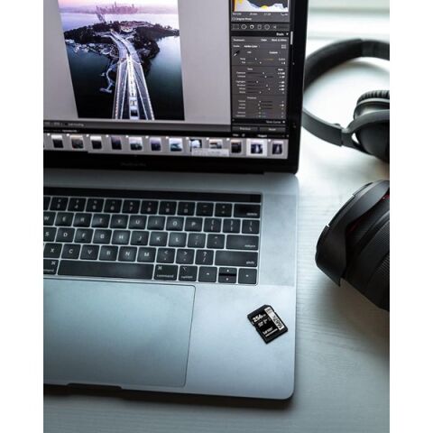 <![CDATA[LEXAR 256GB PROFESSIONAL 1667X LSD256CBNA1667 SDHC HAFIZA KARTI]]>
