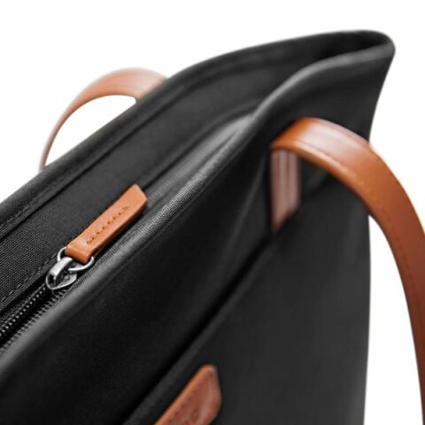 Tomtoc A53-E02D01 - T23L1D1 16'' Siyah TheHer/Versatile Serisi Notebook El Çantası